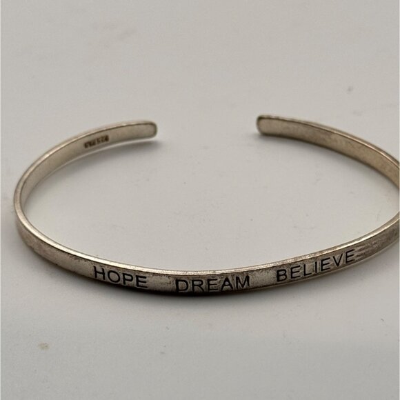 925 Sterling Silver Vintage Hope Dream Believe Stamped Cuff Bracelet - Picture 3 of 9
